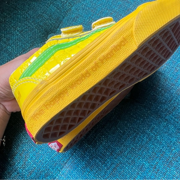 Vans Kids Gummy Bears Haribo Special Edition Retails For $80 - Picture 8 of 9